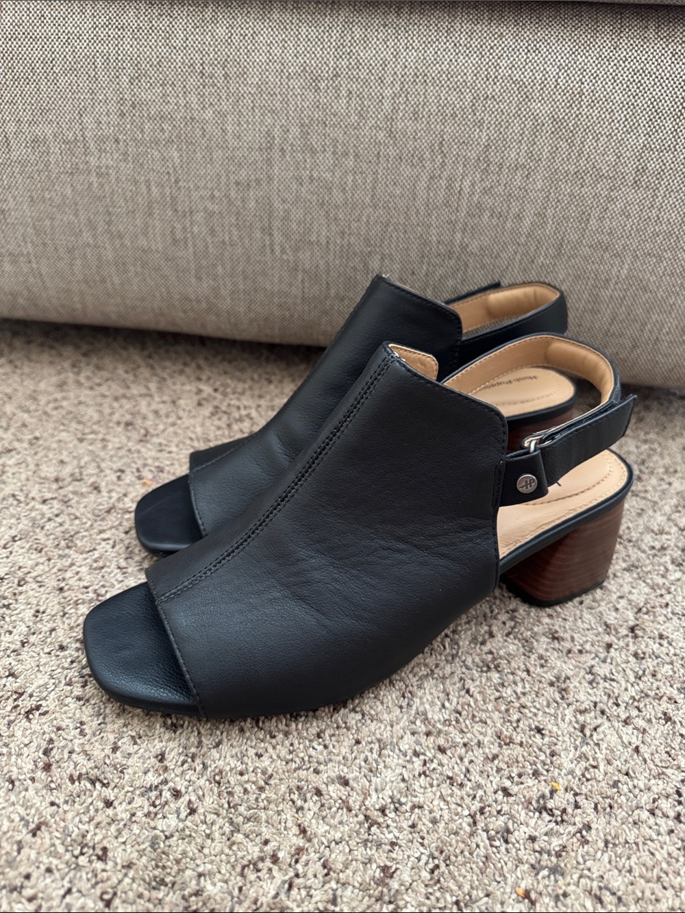 Hush Puppies Black Open-Toe Slingback Block Heel Sandals